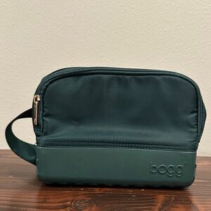 Bogg Crossbody Bag Size: one size